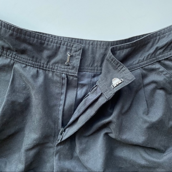 🖤Black Balloon Shorts - Picture 2 of 6